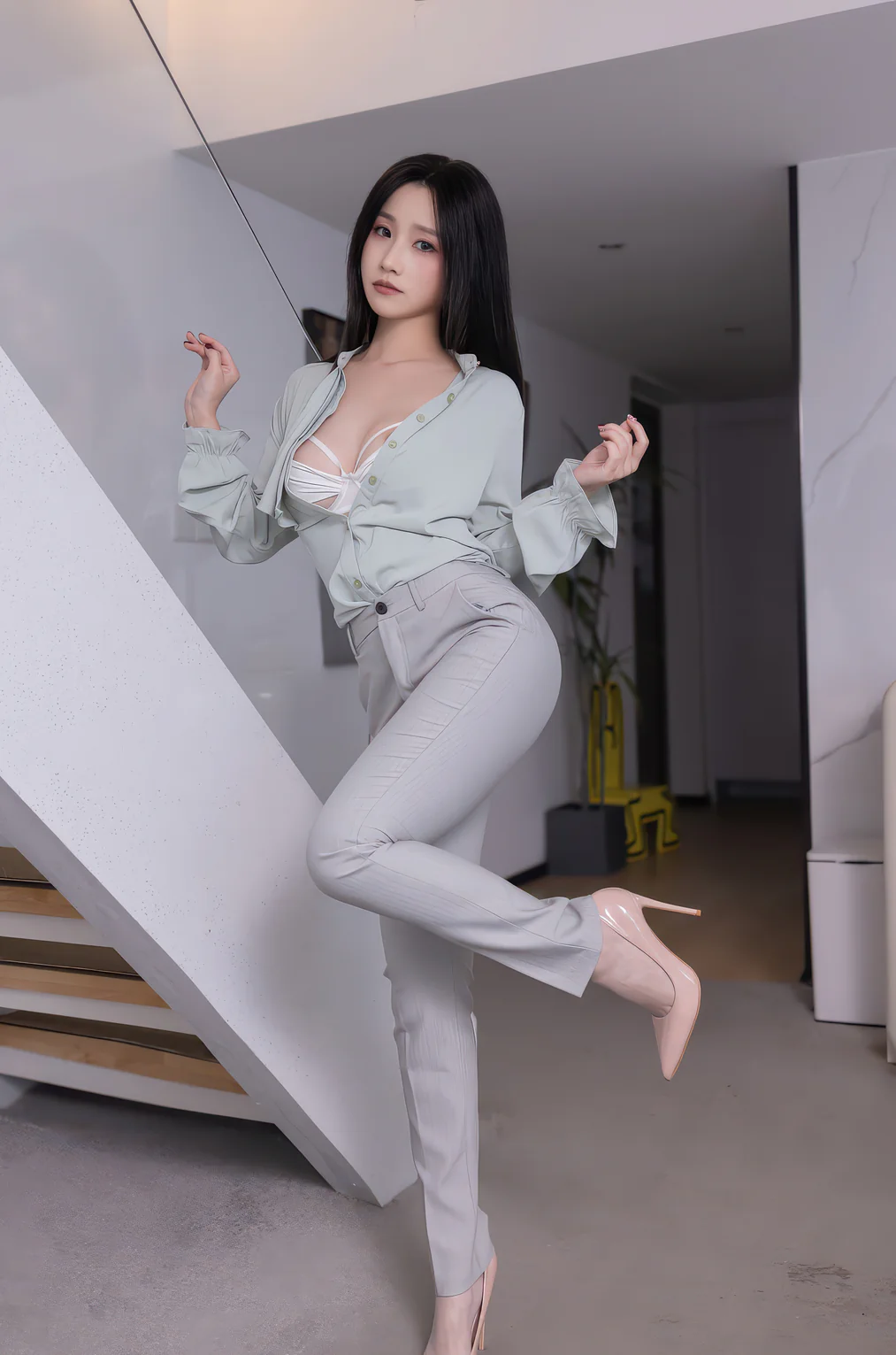 [Xiuren秀人网] - NO.11285 - 杏子Yada