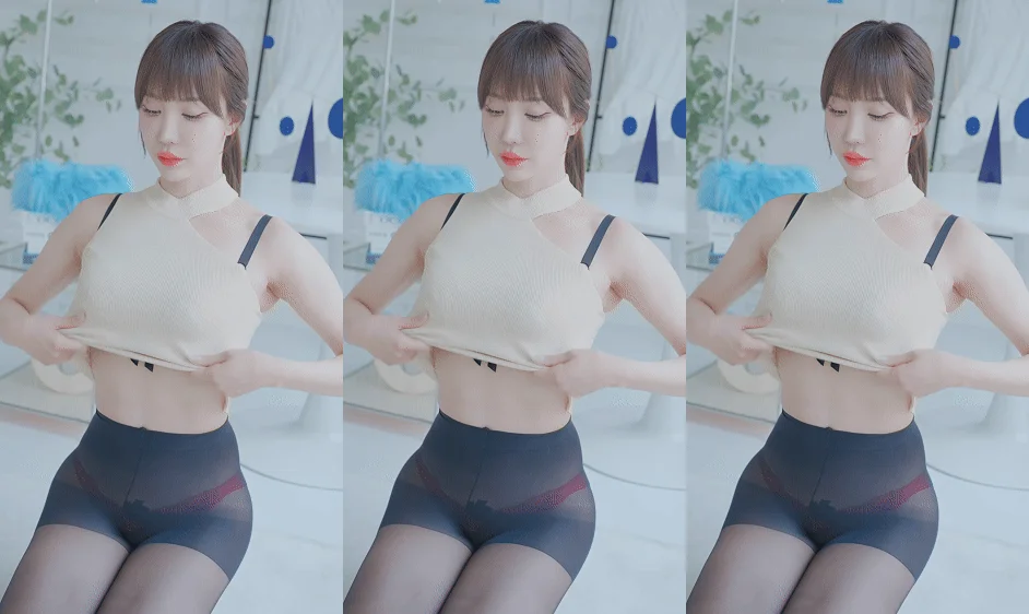 微胖御姐诱惑内衣秀视频 [320V]-黑丝袜写真