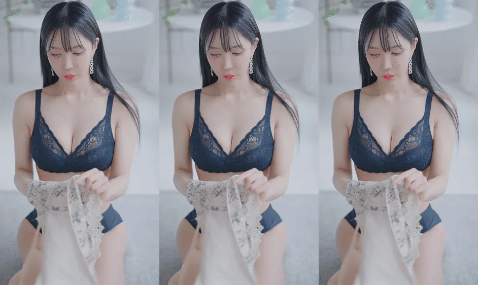 绝美小姐姐情趣内衣秀写真 [320V]-黑丝袜写真