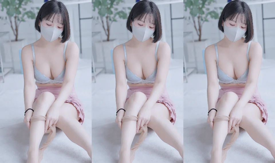 饱满美女制服内衣秀视频 [150V]-黑丝袜写真