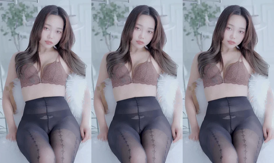 蜜桃臀熟女翘臀4K写真视频 [360V]-黑丝袜写真