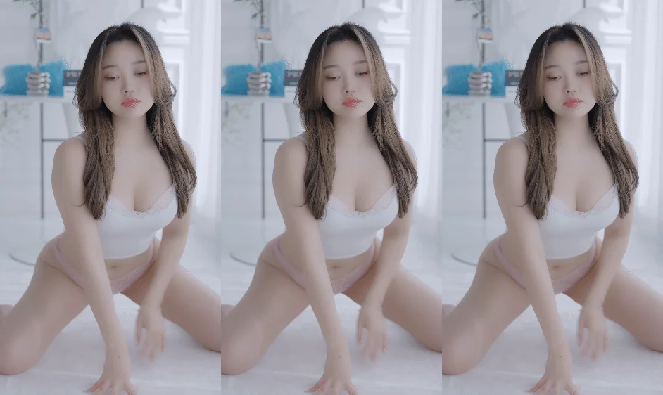 蜜桃臀熟女内衣内衣秀视频 [360V]-黑丝袜写真