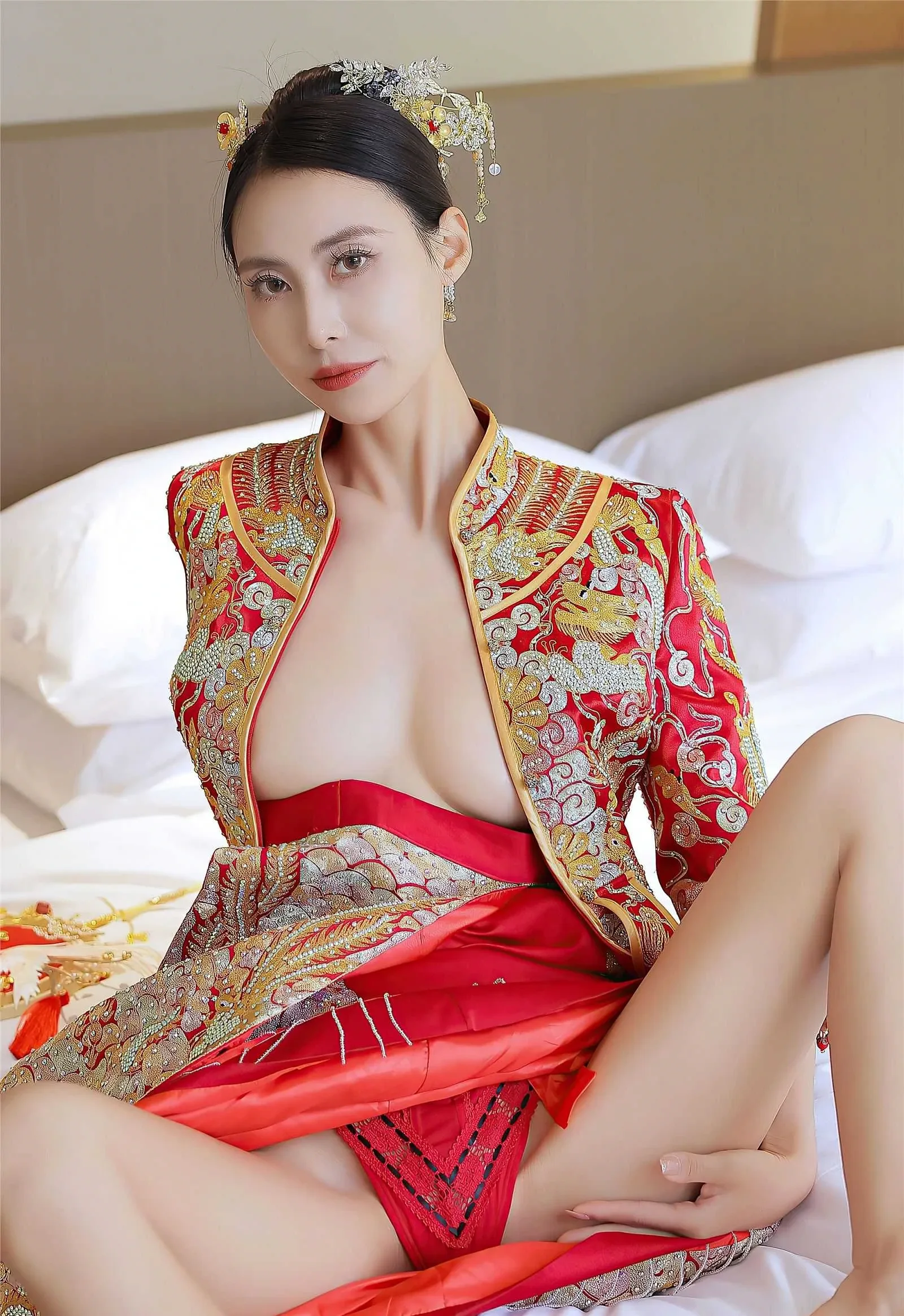 图片[2]-秀人网女神lingyu(NO.8534) 内衣诱惑精选写真 [完整版]-黑丝袜写真
